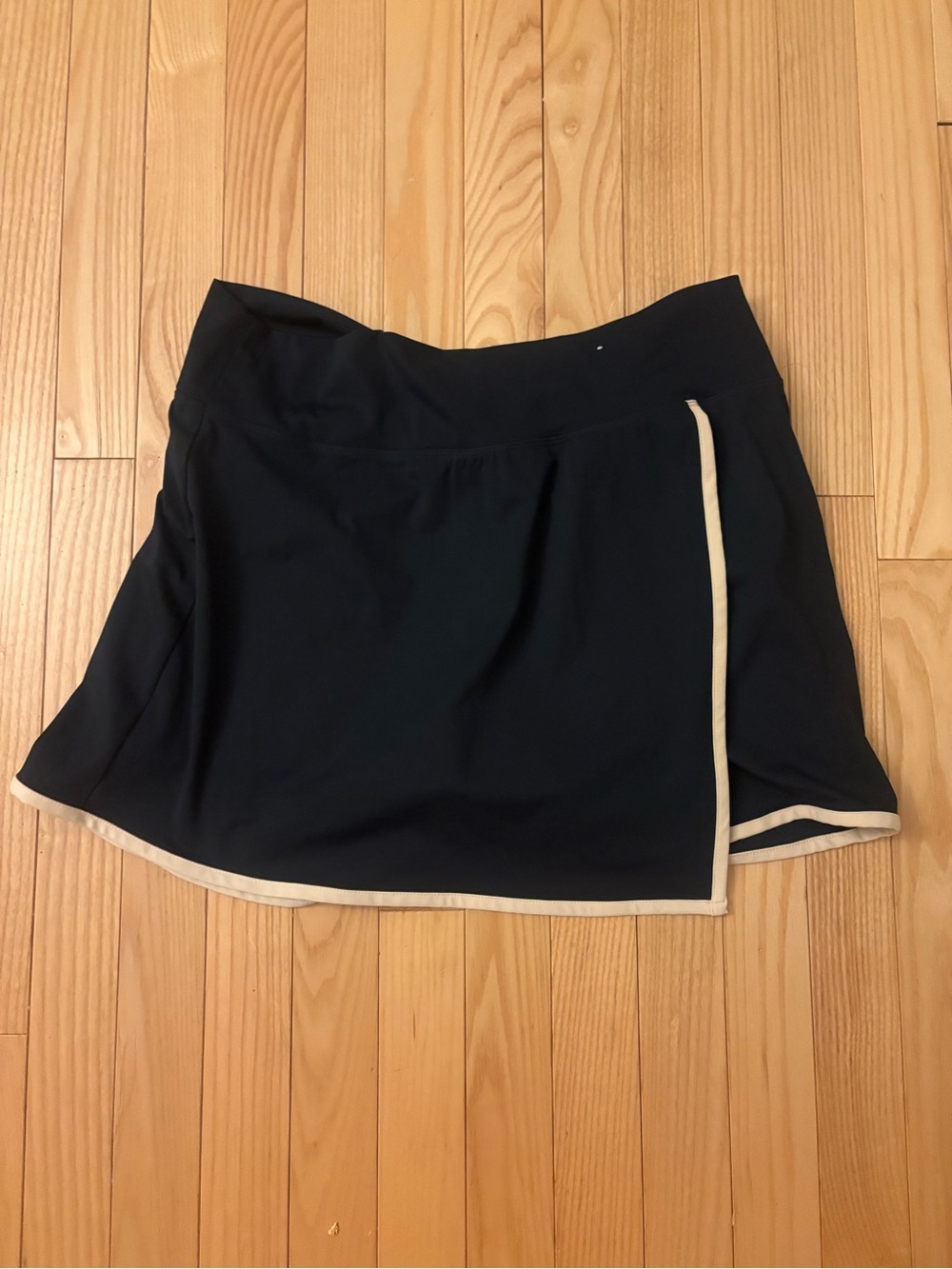 Old Navy blue Skirt with Cream Trim